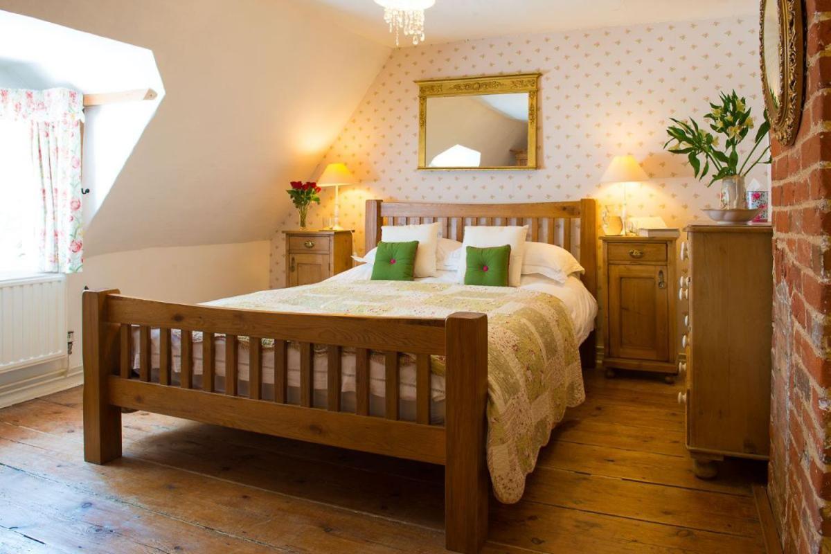 Wren Cottage, A Very Cosy Historic Coastal Cottage In A Pretty Little Village Wickham Market Zewnętrze zdjęcie