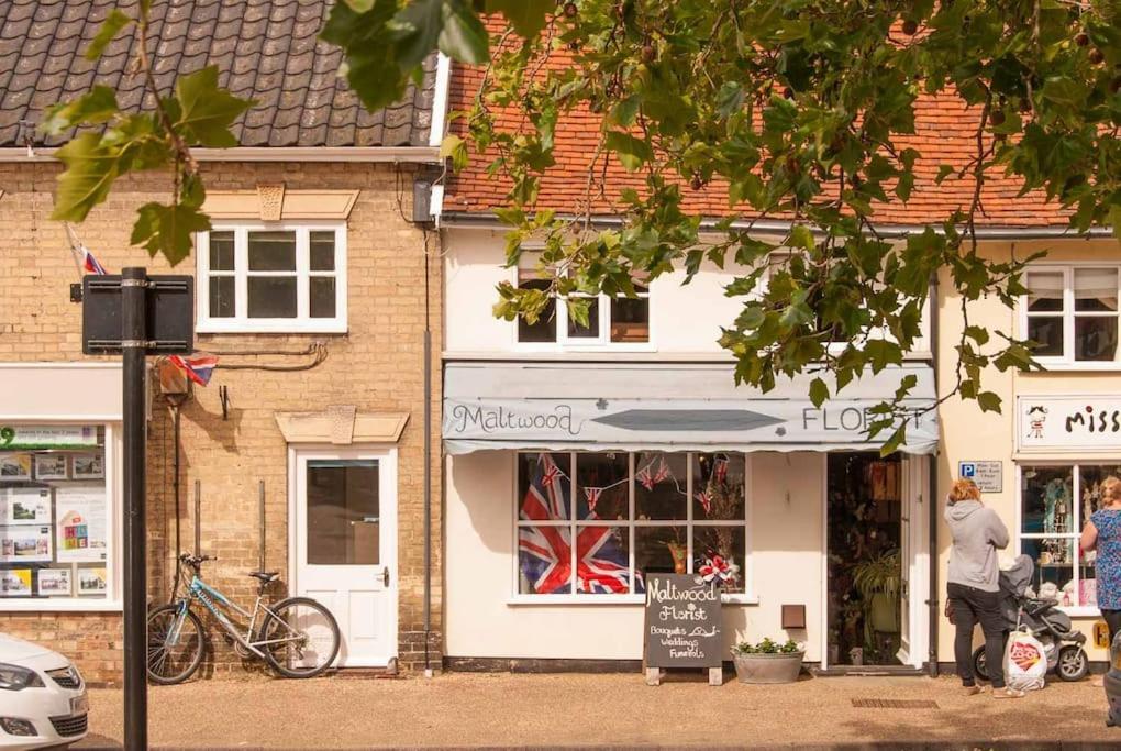 Wren Cottage, A Very Cosy Historic Coastal Cottage In A Pretty Little Village Wickham Market Zewnętrze zdjęcie