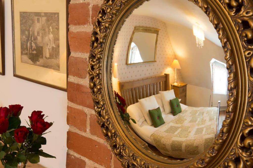 Wren Cottage, A Very Cosy Historic Coastal Cottage In A Pretty Little Village Wickham Market Zewnętrze zdjęcie