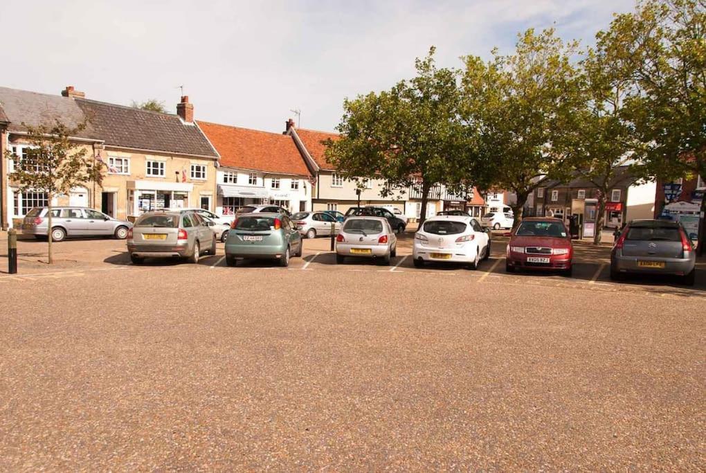 Wren Cottage, A Very Cosy Historic Coastal Cottage In A Pretty Little Village Wickham Market Zewnętrze zdjęcie